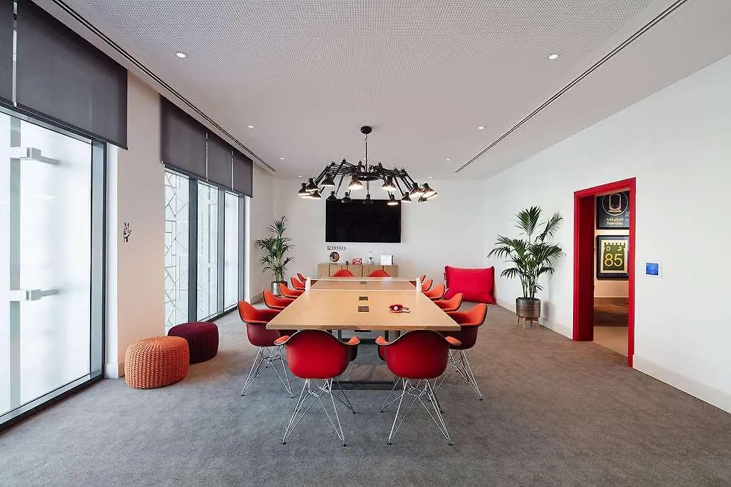 Rove Downtown Hotel Dubai 3*,