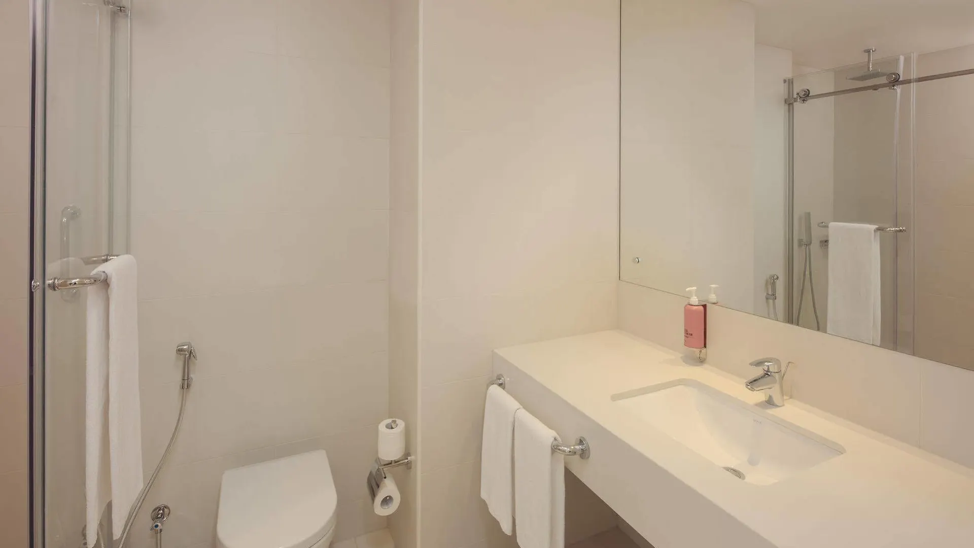 ***  Rove Downtown Hotel Dubai United Arab Emirates